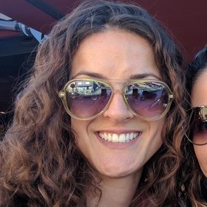 Meet your Posher, Rachel